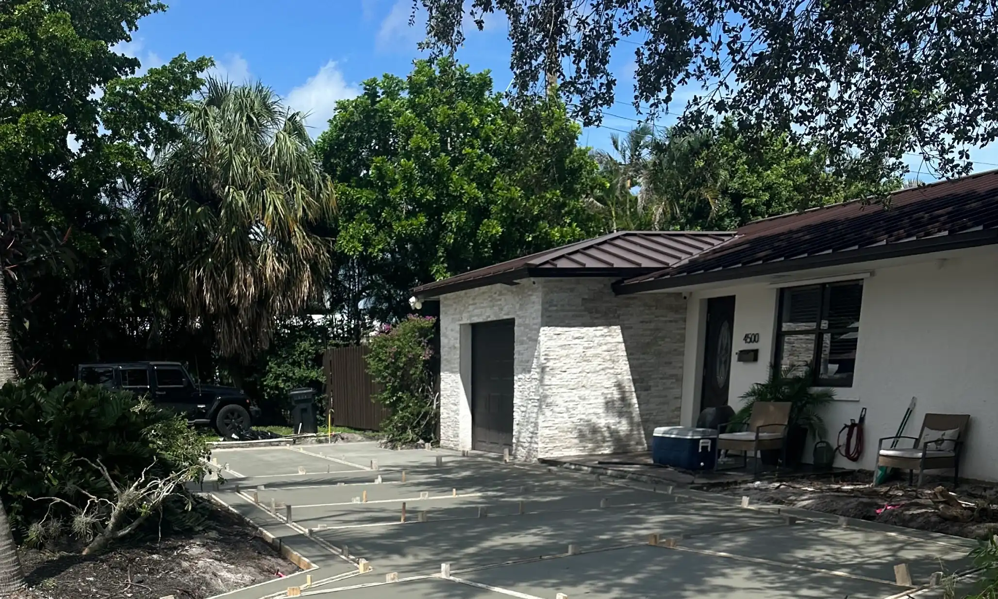 Custom home construction project and residential exterior by Delaurentiis Construction in Fort Lauderdale, FL.
